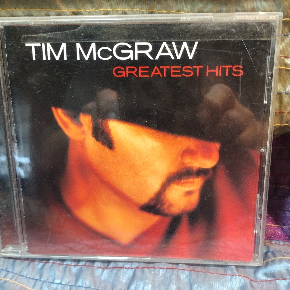 2 Tim McGraw cds - Picture 2 of 5